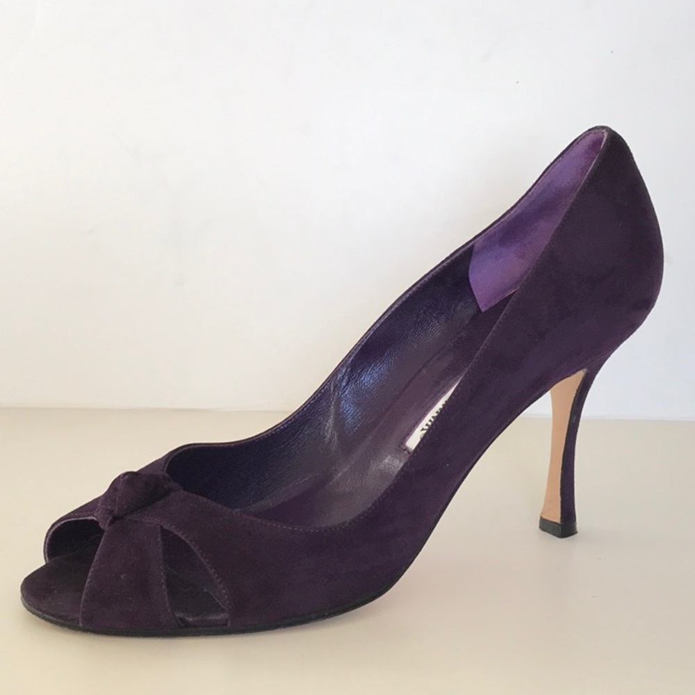 Manolo Blahnik peep toe pumps